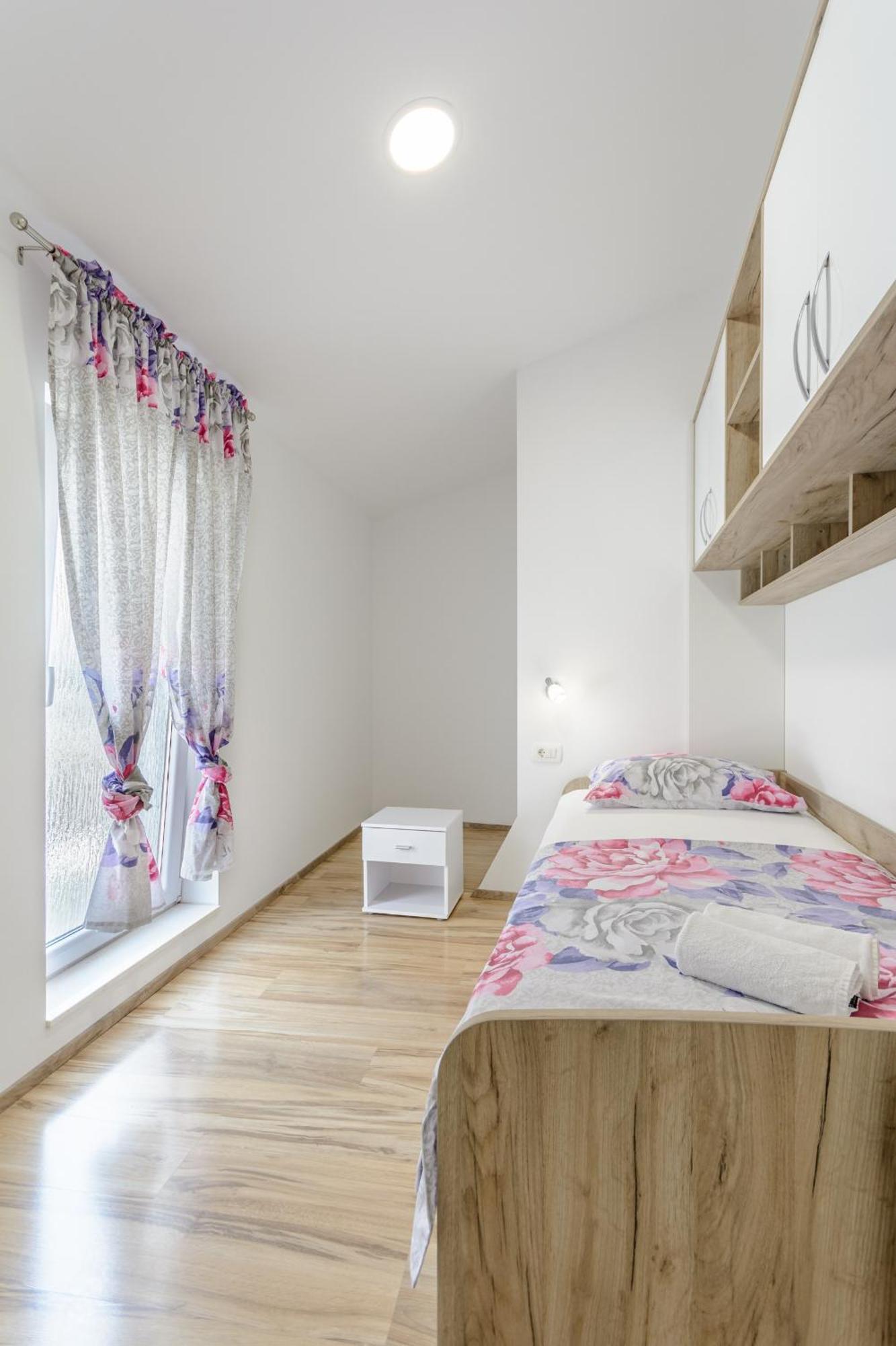 Apartments Hope Dugi Rat Rum bild